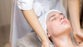 Drap housse jetable pour table de massage : quels intérêts ?